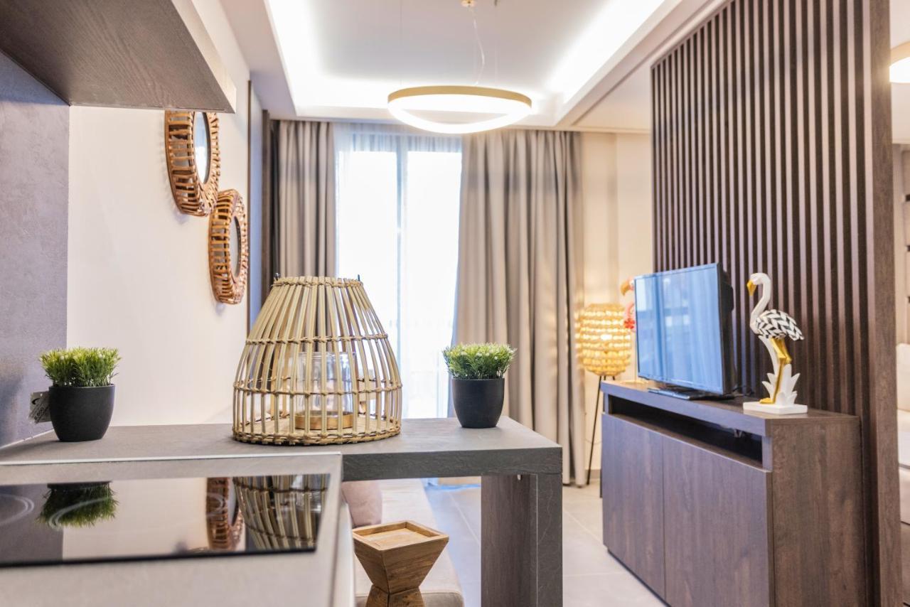 Evitel Luxury Living Aparthotel Hanioti Ngoại thất bức ảnh
