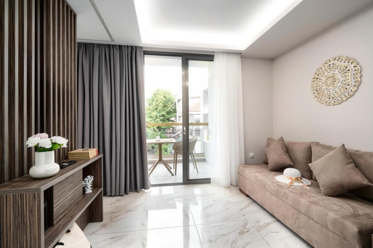 Evitel Luxury Living Aparthotel Hanioti Ngoại thất bức ảnh