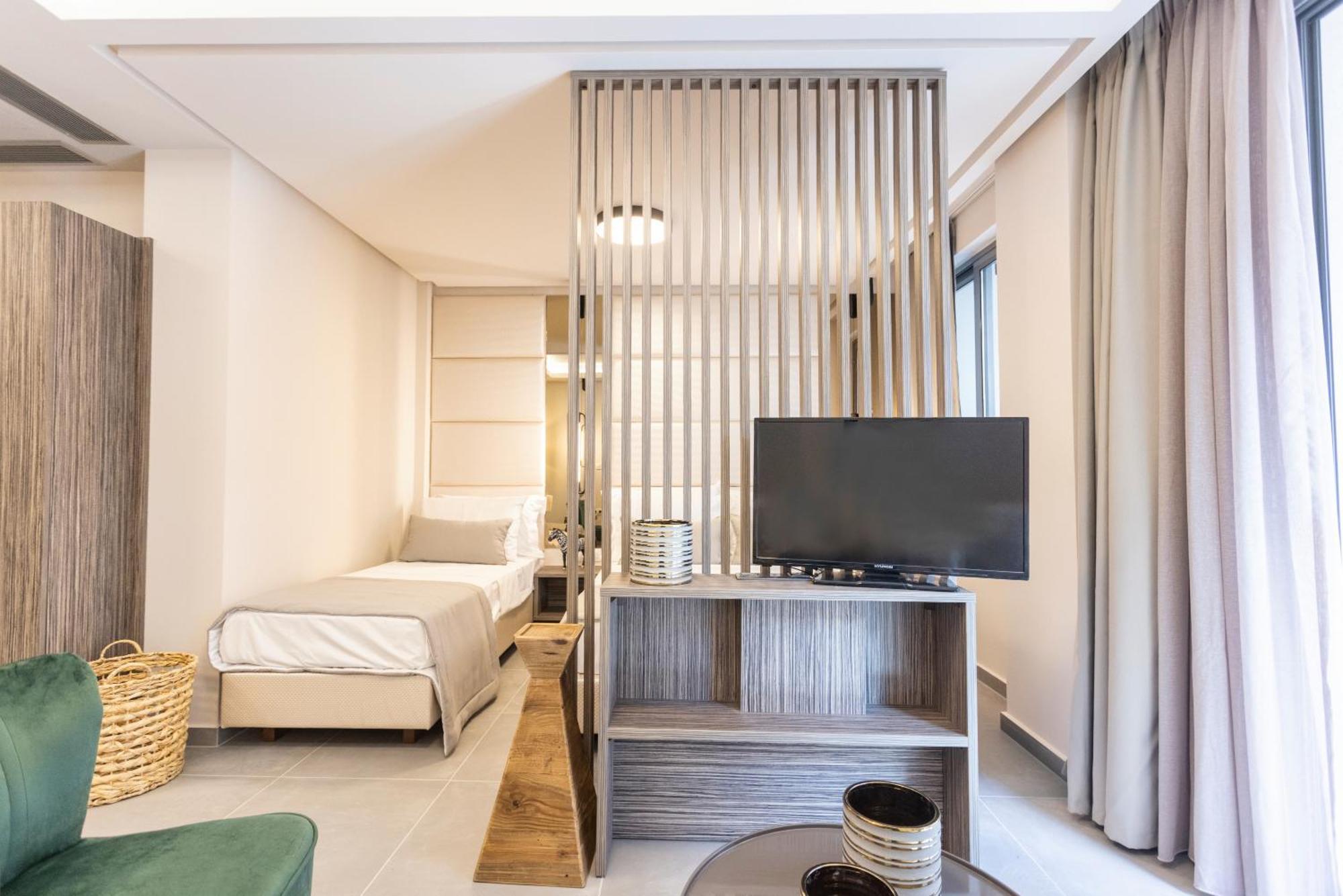 Evitel Luxury Living Aparthotel Hanioti Ngoại thất bức ảnh