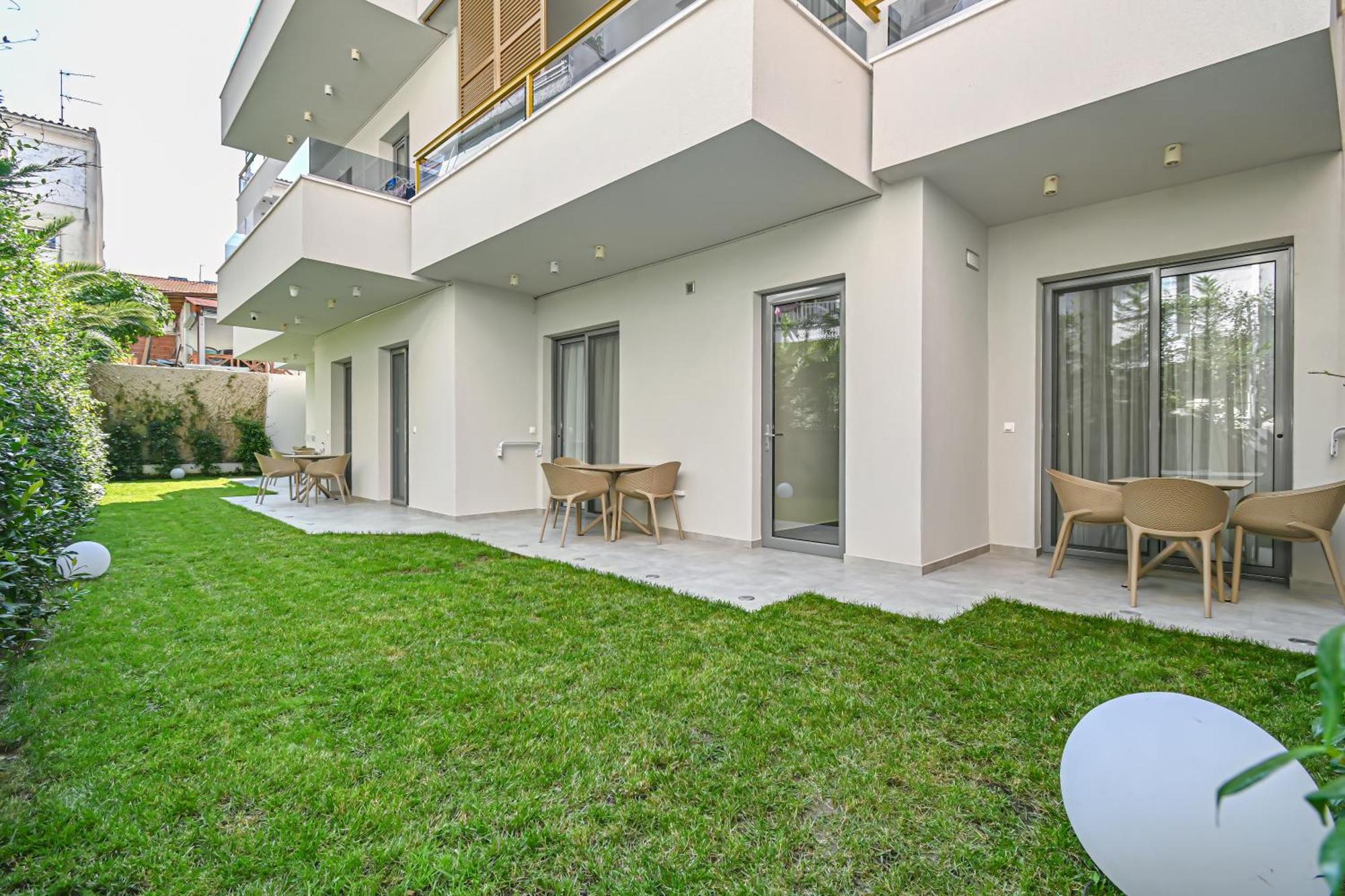 Evitel Luxury Living Aparthotel Hanioti Ngoại thất bức ảnh