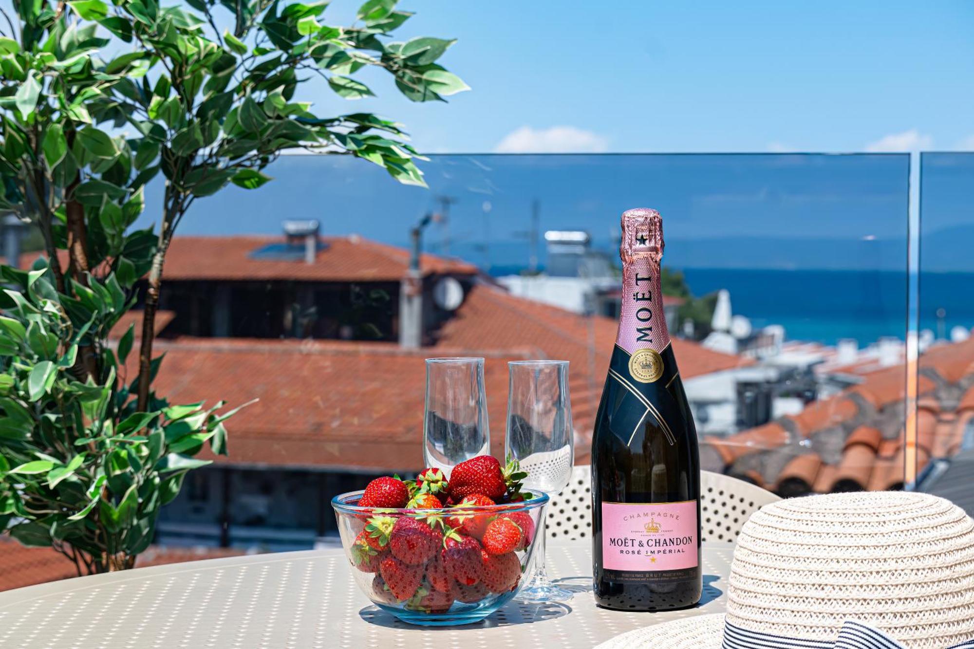 Evitel Luxury Living Aparthotel Hanioti Ngoại thất bức ảnh